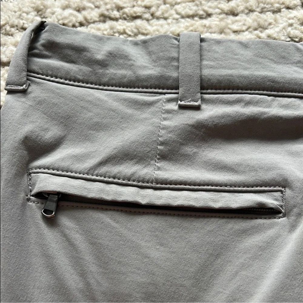 Men’s J. Crew Stretch Gray Flat Front 9 in Shorts, Size 31
